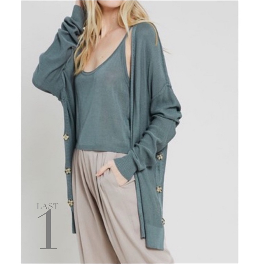 ZUMA” Cardigan of the “ZUMA BEACH” in Deep Sage